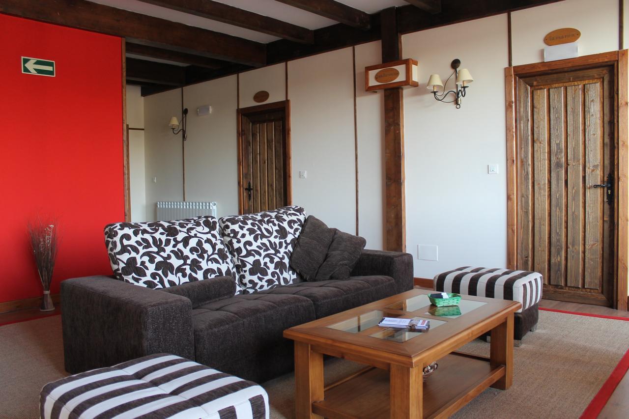 Hotel Rural Restaurante Las Baronas Santa Cruz de la Salceda Kültér fotó